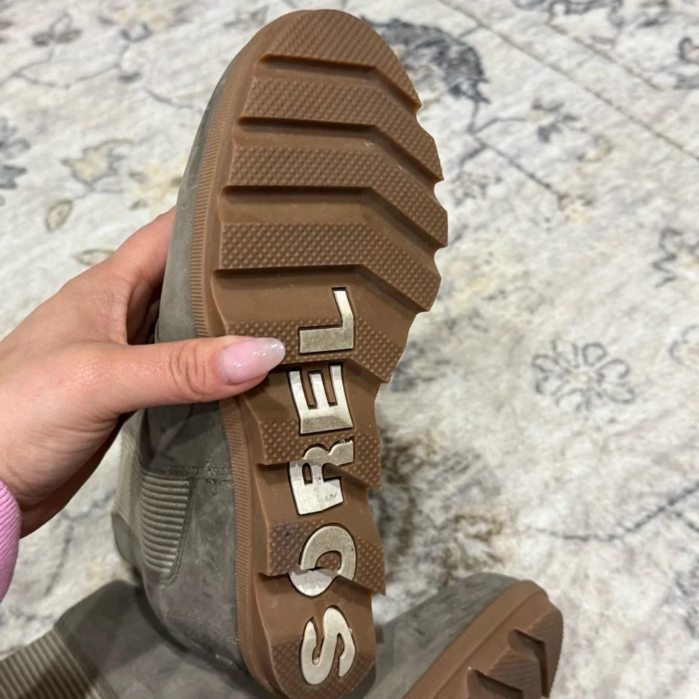Sorel Joan of Arctic Wedge II Chelsea Boot 8